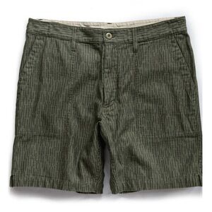 Taylor Stitch The Trail Short in Rain Drop Camo Green Military Organic Cotton